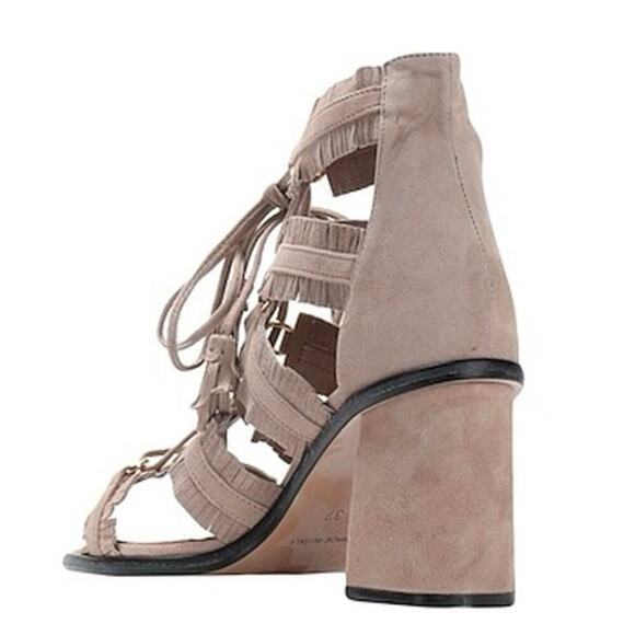 BCBGMAXAZRIA Gladiator Sandals Lace Up Tassel Suede Heels US 6.5 / Euro 36.5 New - Picture 3 of 14